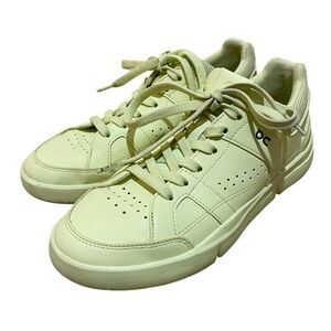 On Running Women's Size 7.5 The Roger Clubhouse Trainers Sneakers Bright Yellow